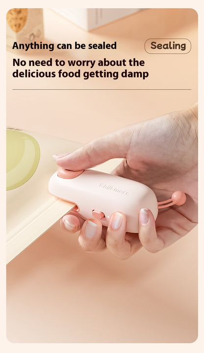 Mini bag sealer with cutter